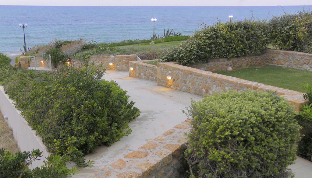 Sea View Beachfront Villa Peri Guwes Zewnętrze zdjęcie