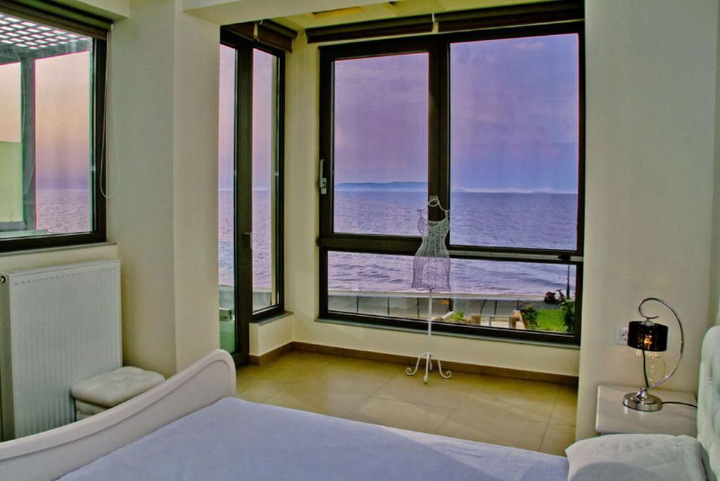 Sea View Beachfront Villa Peri Guwes Zewnętrze zdjęcie