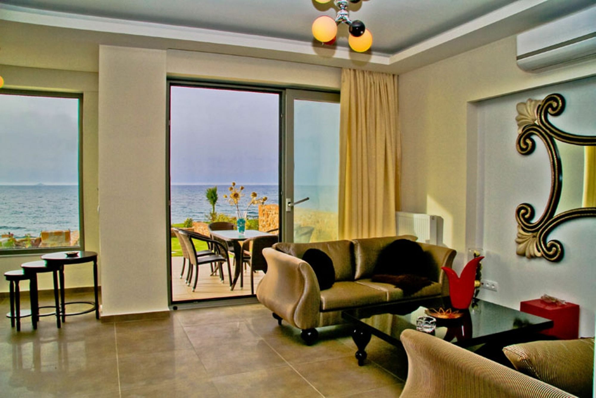 Sea View Beachfront Villa Peri Guwes Zewnętrze zdjęcie